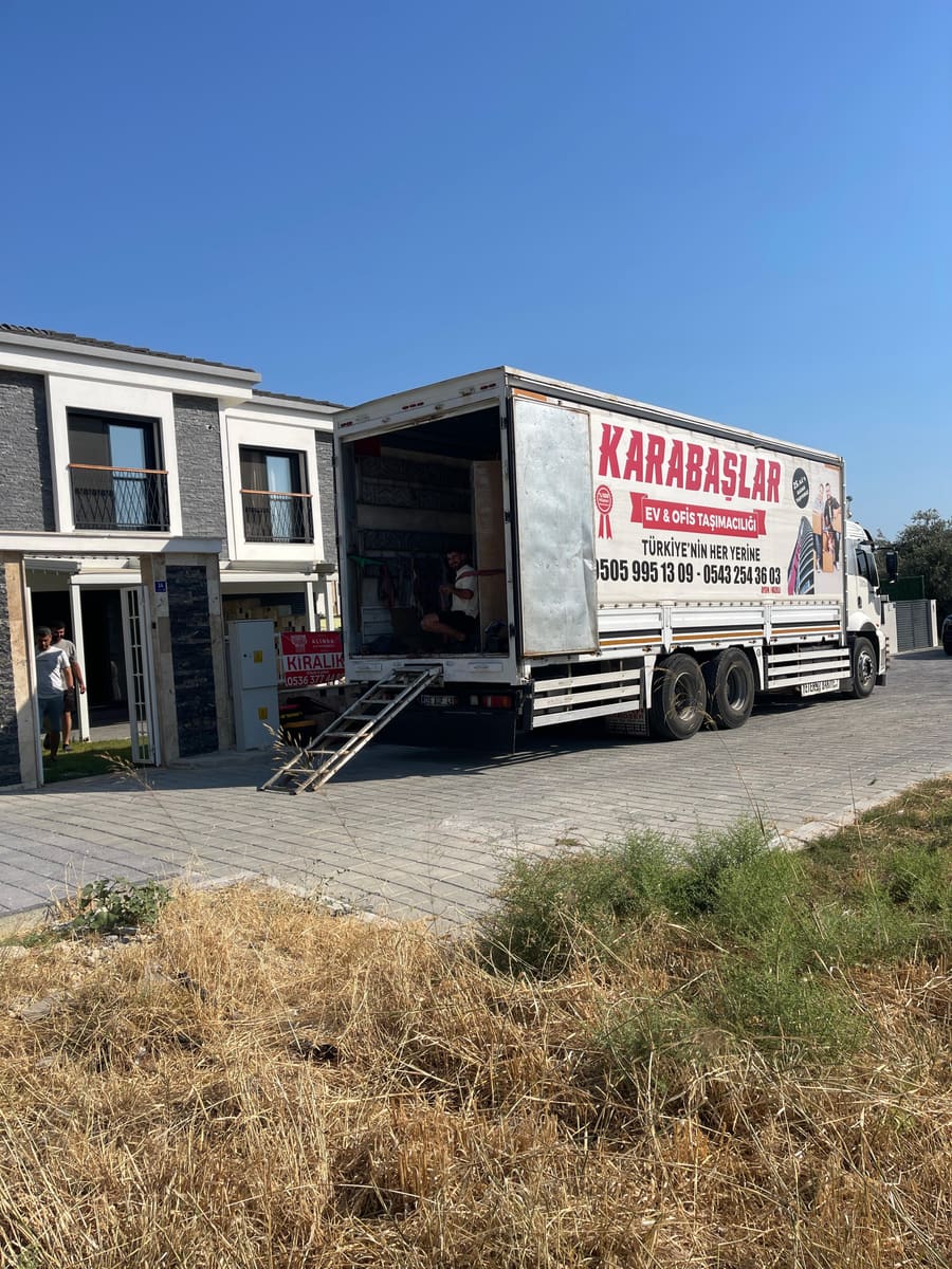 Bir ev taşımasının içeriden görüntüsü